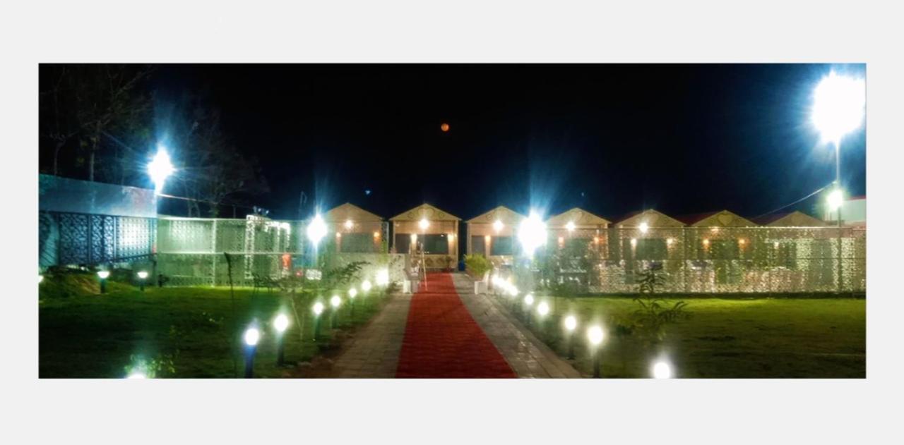 Midwaay Resort Patratu Bagian luar foto