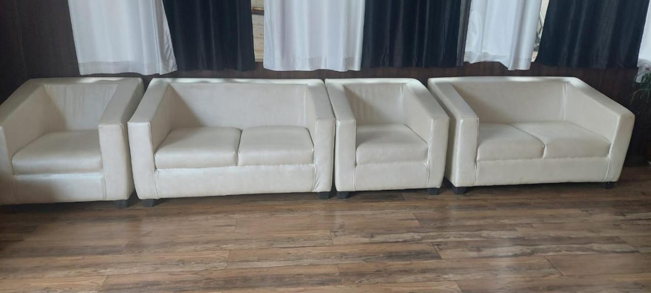Midwaay Resort Patratu Bagian luar foto