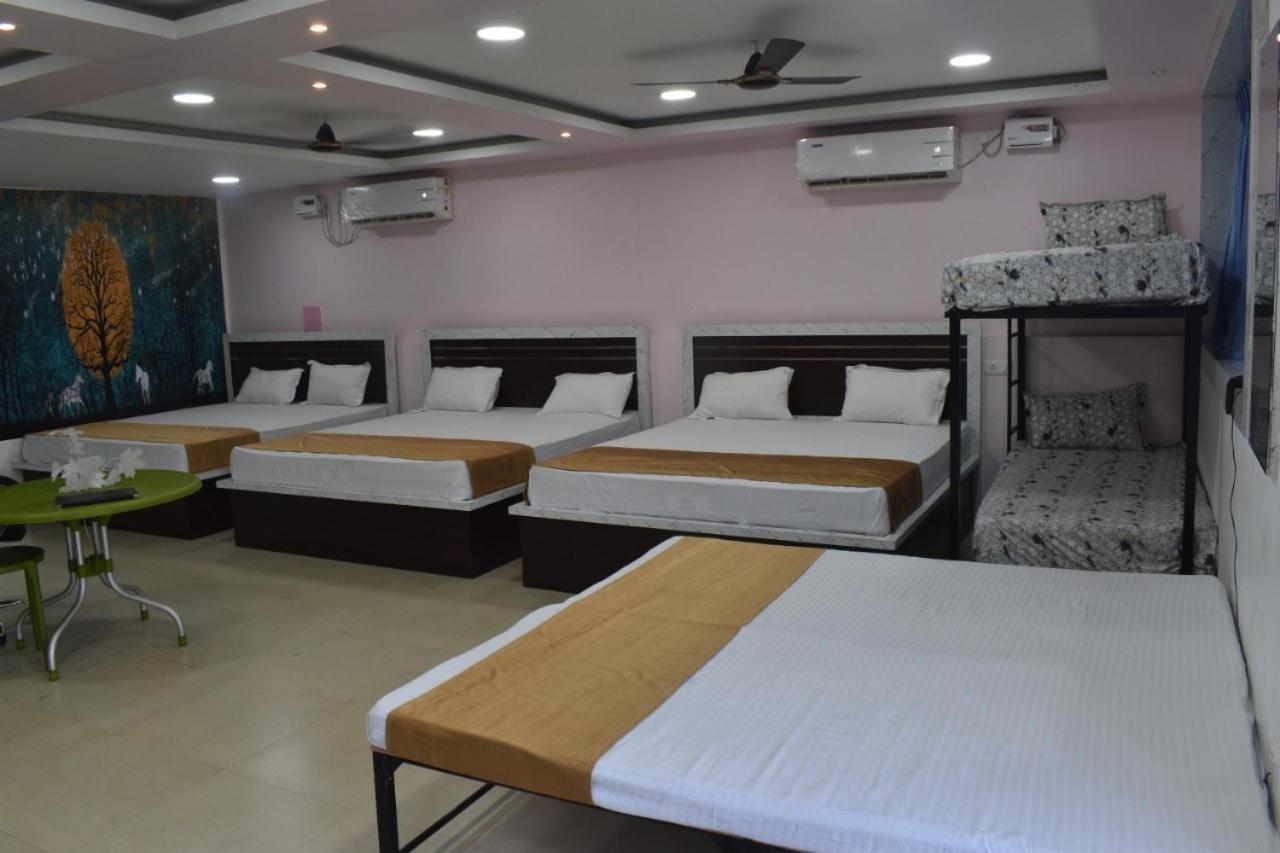 Midwaay Resort Patratu Bagian luar foto