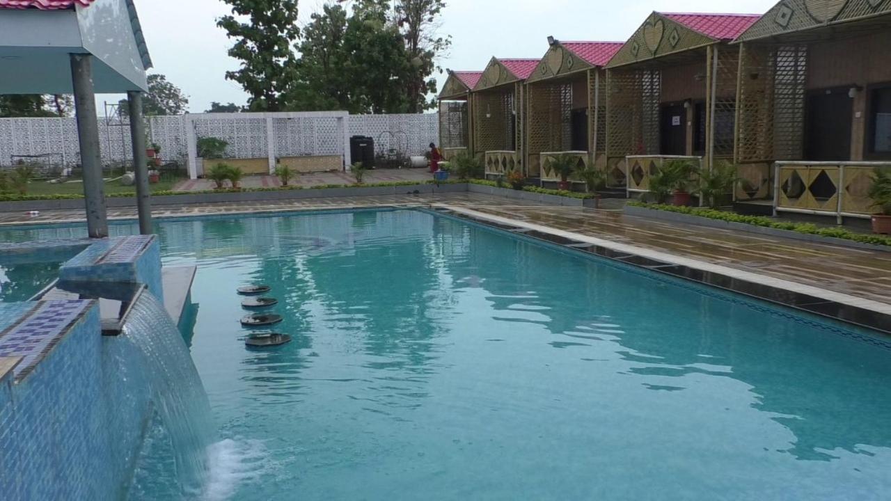 Midwaay Resort Patratu Bagian luar foto